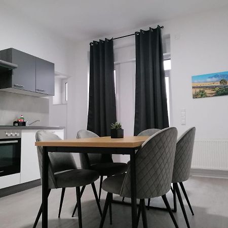 Estrella24 Living Rooms Tokio Herne Eksteriør bilde