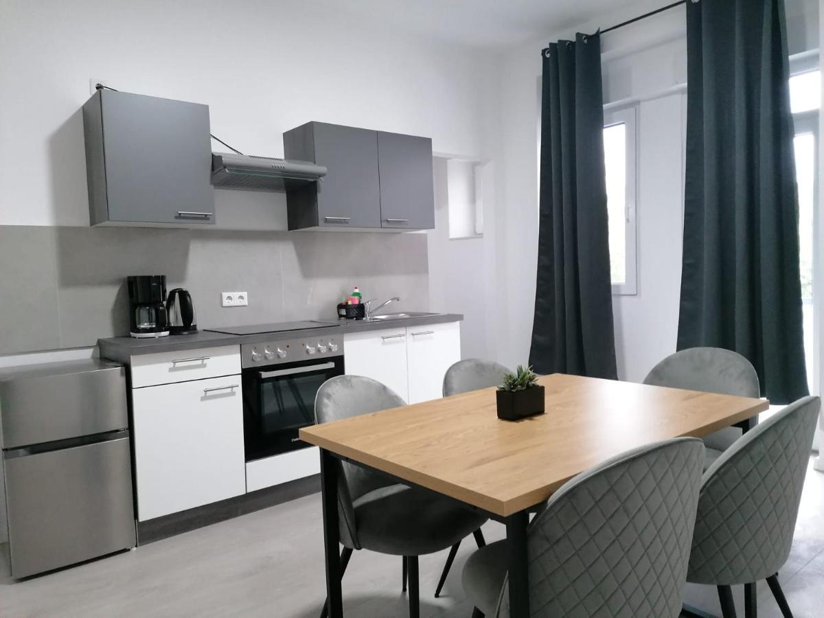 Estrella24 Living Rooms Tokio Herne Eksteriør bilde