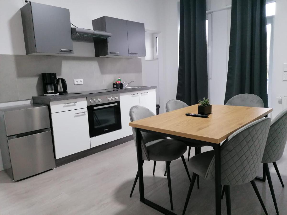 Estrella24 Living Rooms Tokio Herne Eksteriør bilde